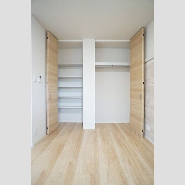 アーカスKⅦ202号室 ☆奥行きのあるクローゼット☆