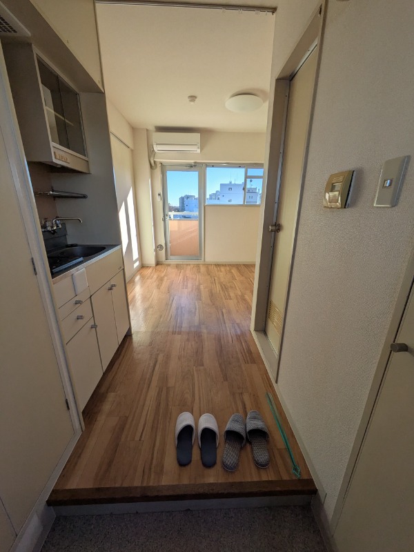 東村山ペガサスビルB館4階 玄関