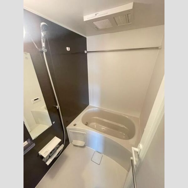 ロイジェント山王0704号室 バス