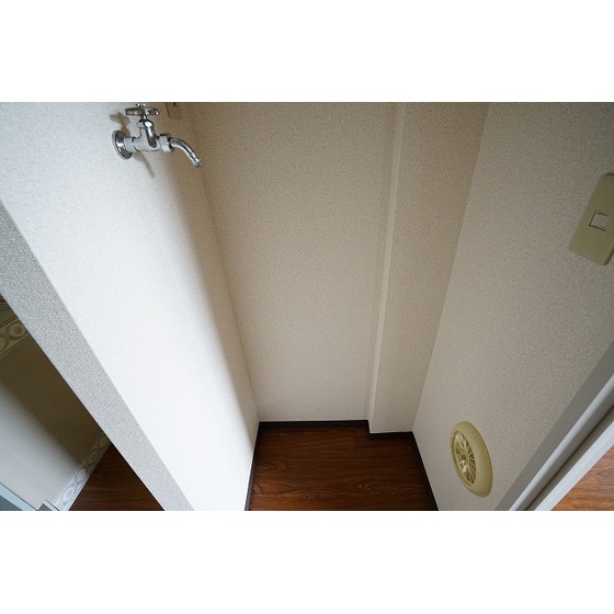 Ｙ’Ｓ　ＨＯＵＳＥ0102号室 洗濯機置き場