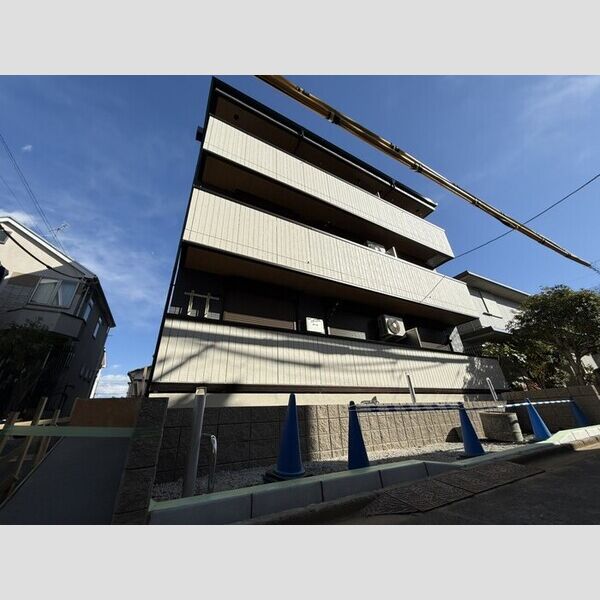 D Paina 鴨居301号室 建物外観(建築中)