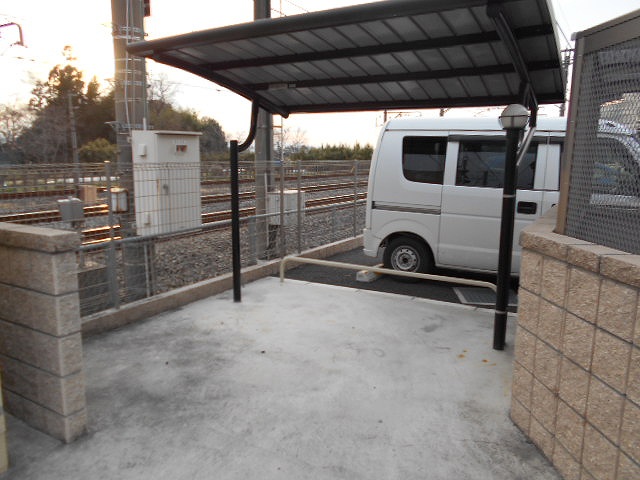 レオネクストＳＡＡＤ201号室 屋根付き駐輪場