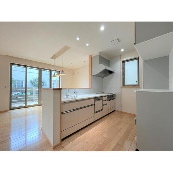 さいたま市緑区大門戸建 キッチン