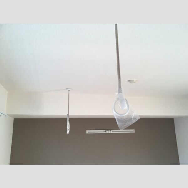 ポワール102号室 室内物干し