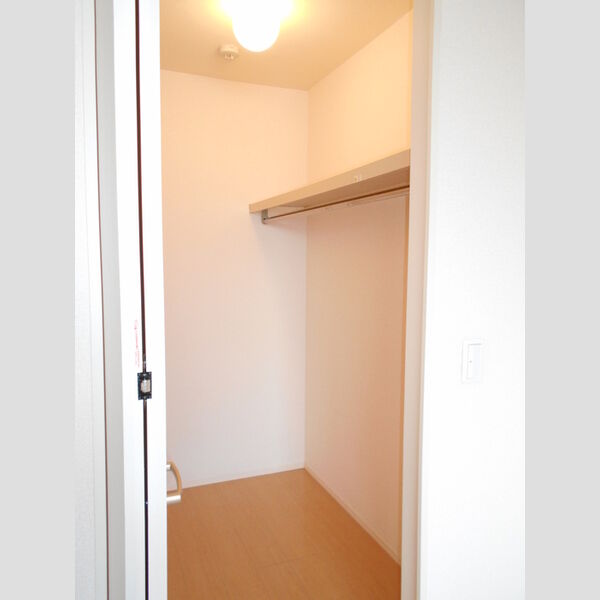 フェニックス小仙波　C棟 収納