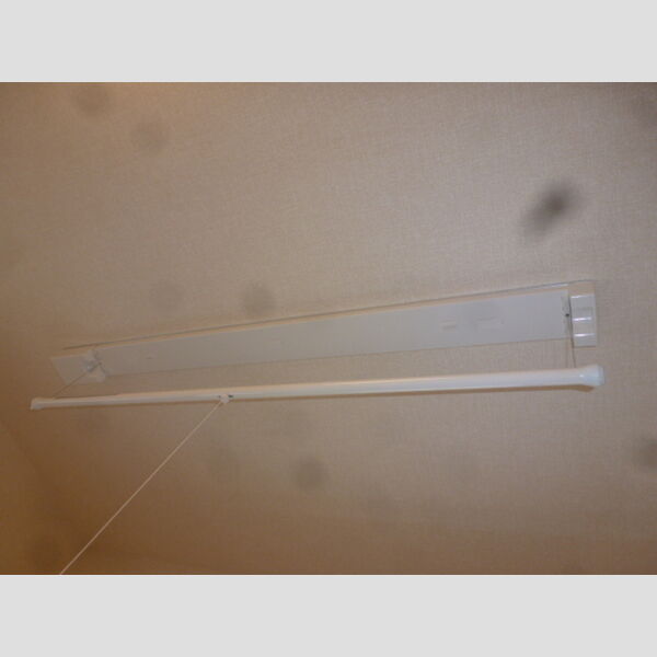 ヌヌース南鳩ヶ谷304号室 室内物干し