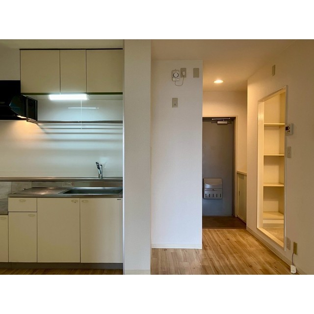 シーサイドテラス302号室 ダイニングキッチン