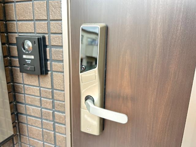 リノナル201号室 電子キー