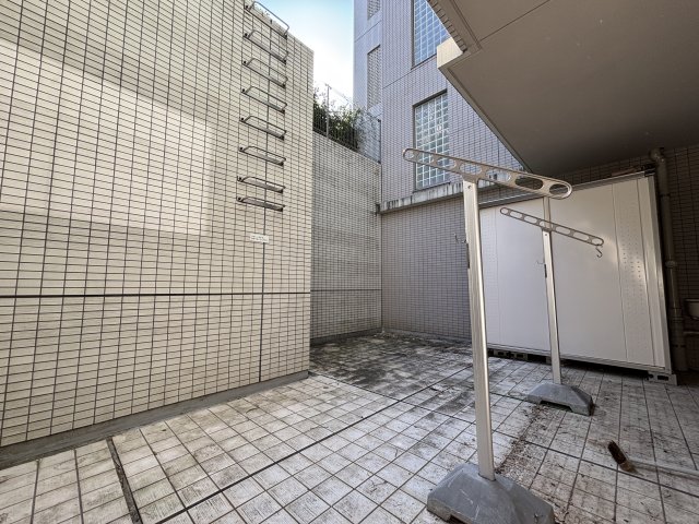 ザ・パークハウス日吉112号室 庭