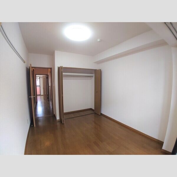 ベルエアーガーデン201号室 北側洋室5.5帖