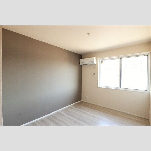 リベラル303号室 洋室