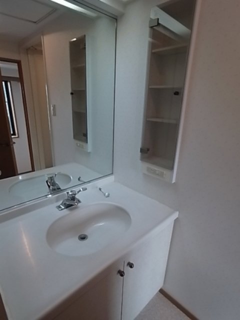 モア・クレスト上池袋 洗面