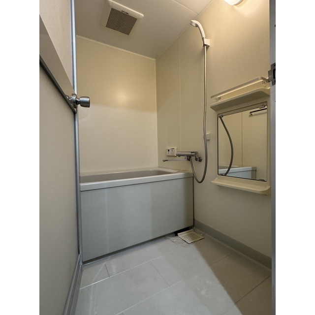 サン・ファミーユ 内観