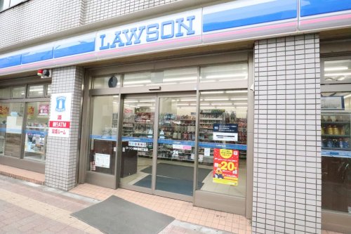 パレステュディオ新宿パークサイド 【コンビニエンスストア】ローソン 西新宿四丁目店まで32ｍ