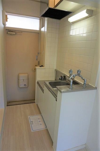 メゾン・ドモ(E-072)1階 キッチン