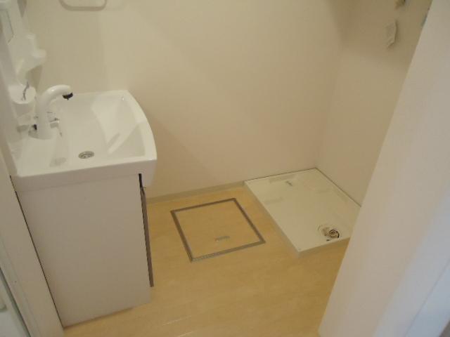 ラビランスＢ105号室 脱衣所