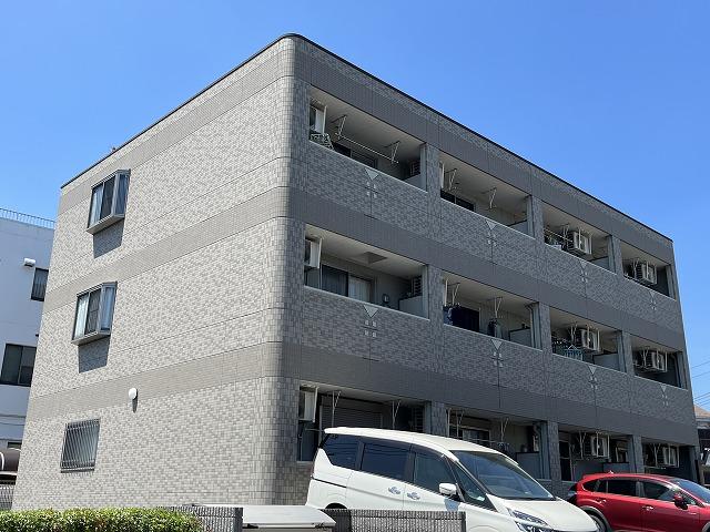 ア・レーズ 外観写真（昼）