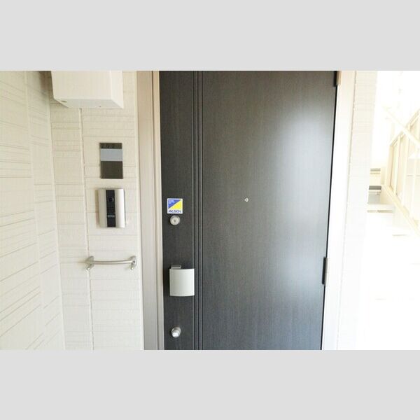 エムズ　バーレイ湘南平塚 玄関