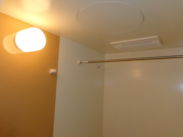 ＥＶＥＲ　ＳＨＩＮＥ　ＳＨＯＮＡＮ00102号室 浴室乾燥機