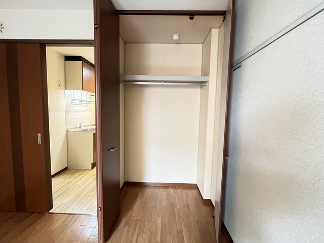 コゥジィーコート綱島0202号室 リビング