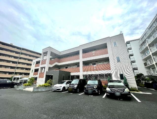 パーシモン 外観写真（昼）