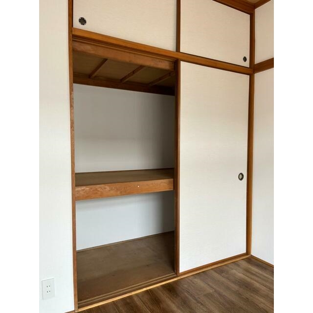 コーポサンローズ 収納