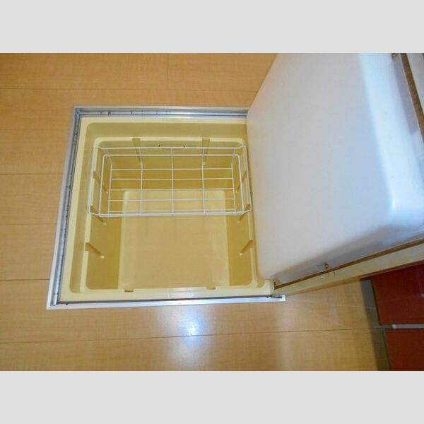 ルフラン103号室 床下収納