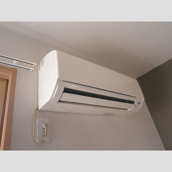 コンフォート　壱番館・弐番館Ⅰ-101号室 エアコン