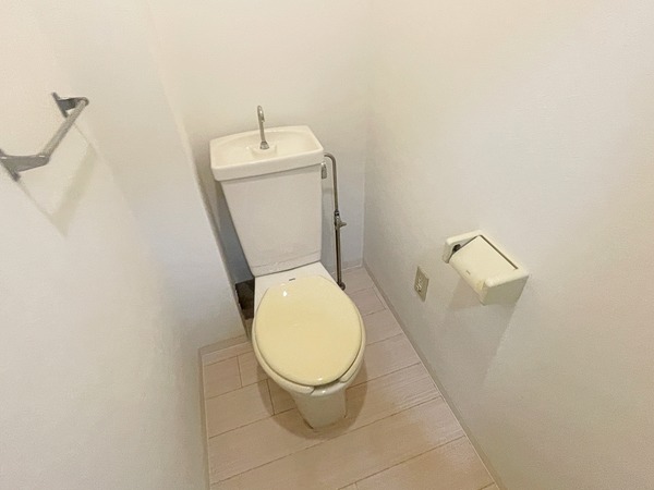 リエス清瀬旭が丘401号室 トイレ