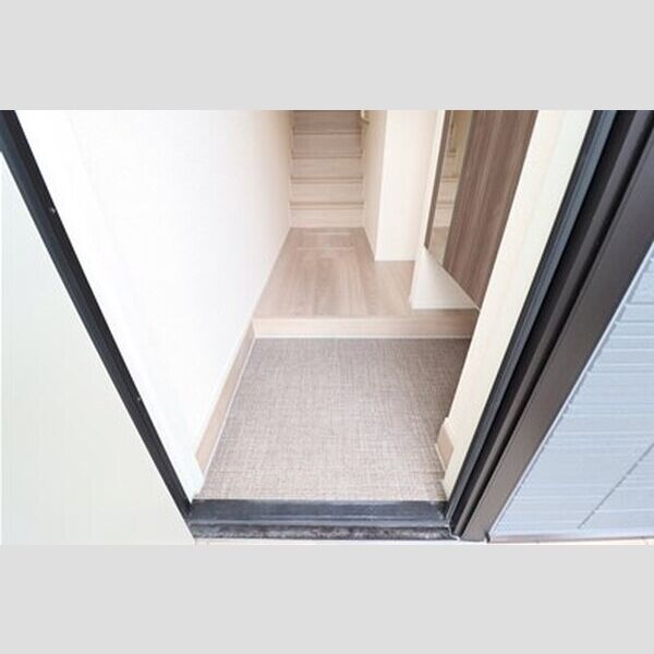 La Maison Masha202号室 玄関