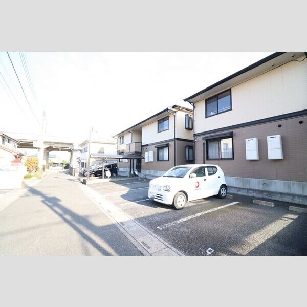 ルミエール　Ⅰ202号室 駐車場