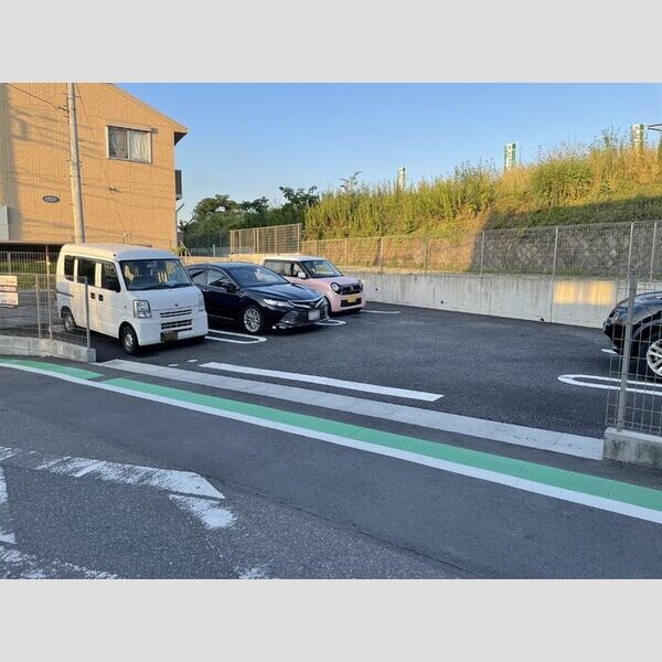 ビューテラス 駐車場