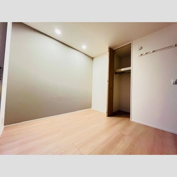 エクラン　ウルー湘南S203号室 洋室