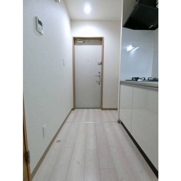 プログレス・カバロ0103号室 玄関