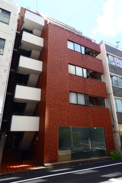 ハイツ新富町 外観