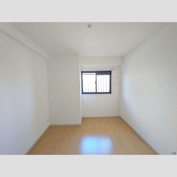 グランヴェールにしすな302号室 洋室6.1帖