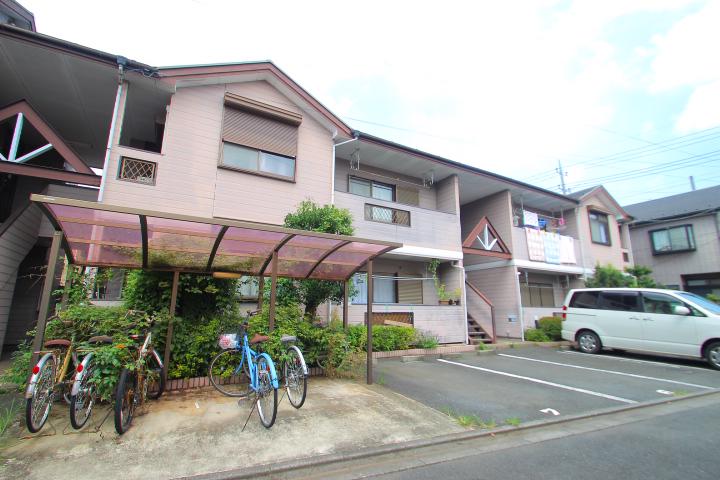 ヴィラ・パインツリーの外観画像