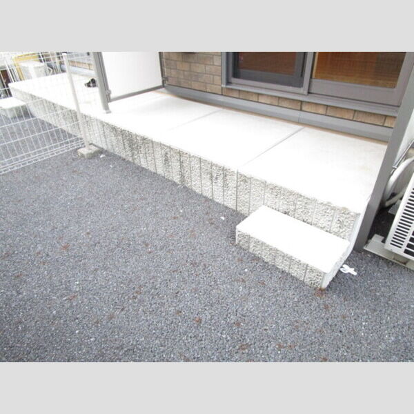 グレーリング106号室 テラス付き専用庭