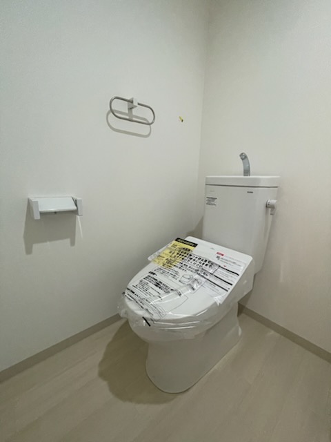 ブリーズ東船橋0102号室 トイレ