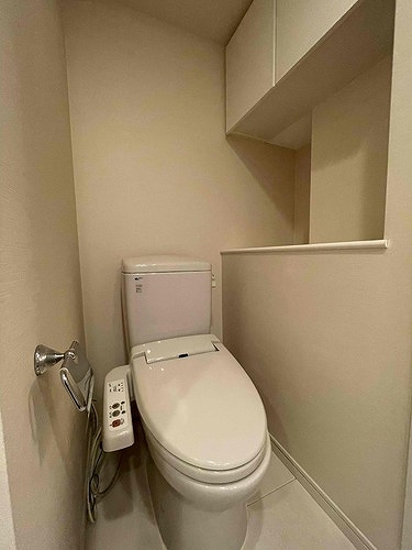 クロスレジデンス白金高輪 トイレ　※2022年4月撮影