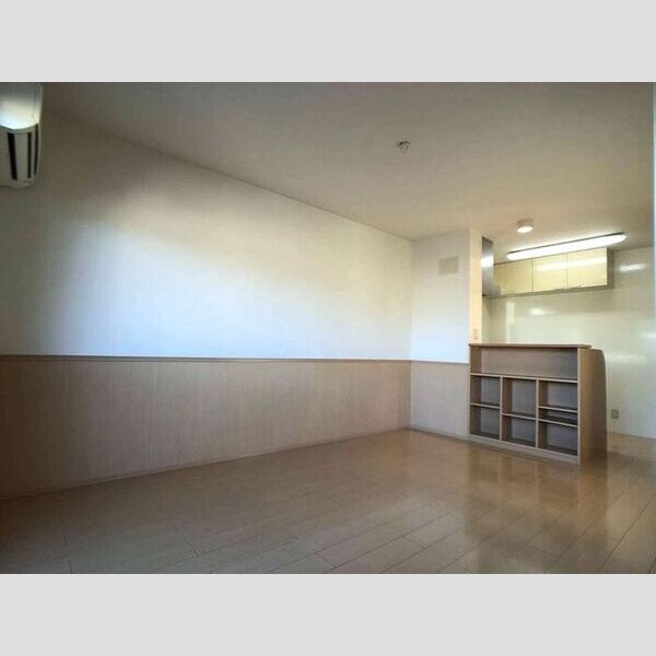 ヴィラ ルミエール　　A リビング