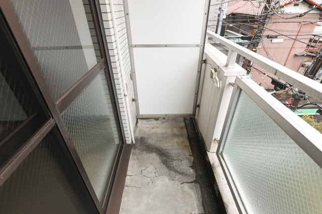 スカイコート横浜山手302号室 バルコニー