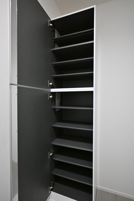 Ｔｈｅ　Ｒｅｓｉｄｅｎｃｅ　Ｎｉｈｏｎｂａｓｈｉ地下1階 靴入