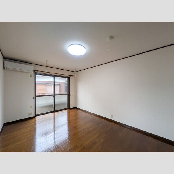 ガーデンハイツ105号室 洋室