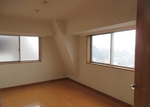 イトーピア大島ステーションコート12階 洋室（7.5畳）　※2026年2月撮影の写真