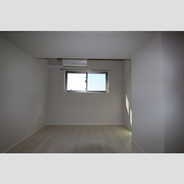 サンジョイアゼロ505号室 洋室7.2帖