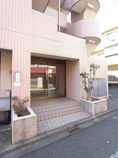 フォレストスズキ1階 エントランス