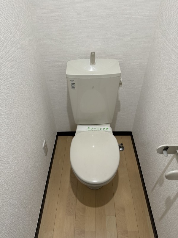 Ｆｏｒｅｓｔ　Ｖｉｌｌａ4階 トイレ