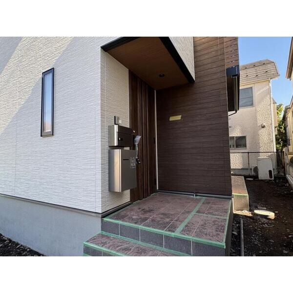 杉並区宮前4丁目戸建 エントランス