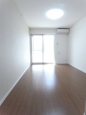 リブリ・YAMATO1階 寝室